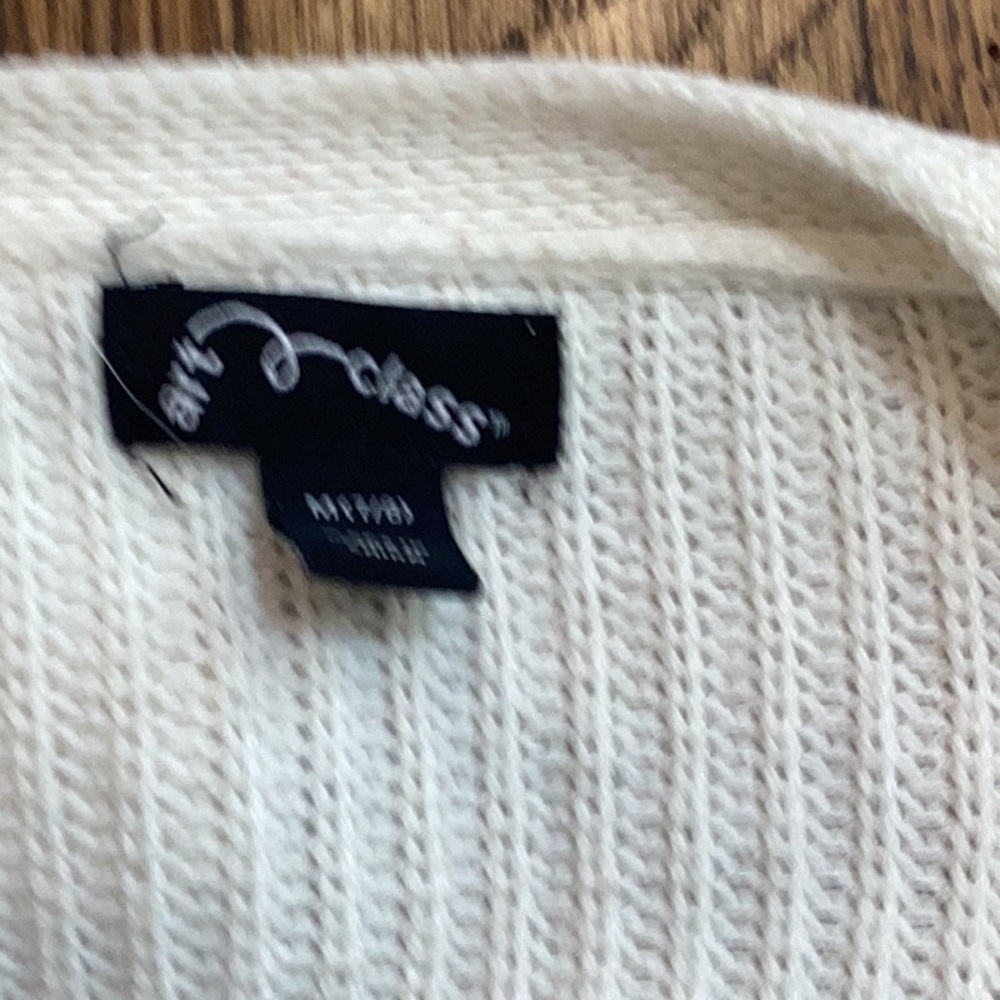 Cropped - Picture 3 of 3